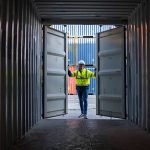 Pertimbangan Penting Saat Menyewa Container untuk Kebutuhan Usaha